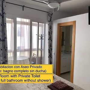 mlaga-centro-2-habitaciones-privada-en-apartamento-compartidos.1costadelsol.com/