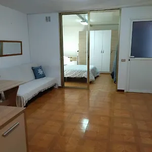 https://one-bedroom-apartment-with-pool-100-meters-from-the-beach.in-canary-islands.com